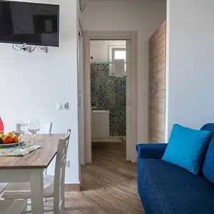 White & Aparthotel Avola