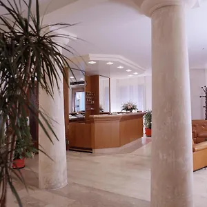 3* Hotel Campana