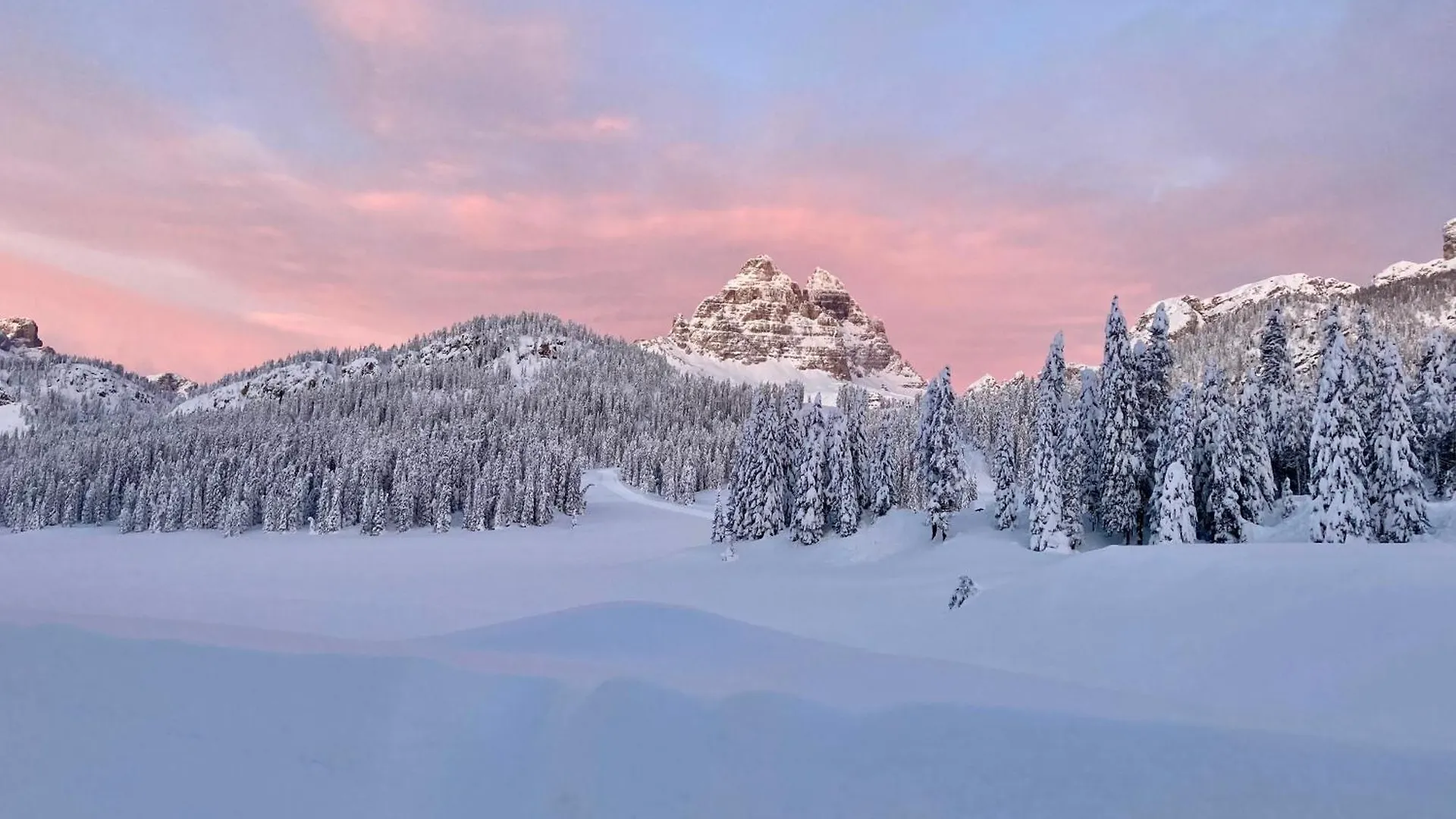 Hotel Dolomiti Des Alpes Misurina 0*,  Italy